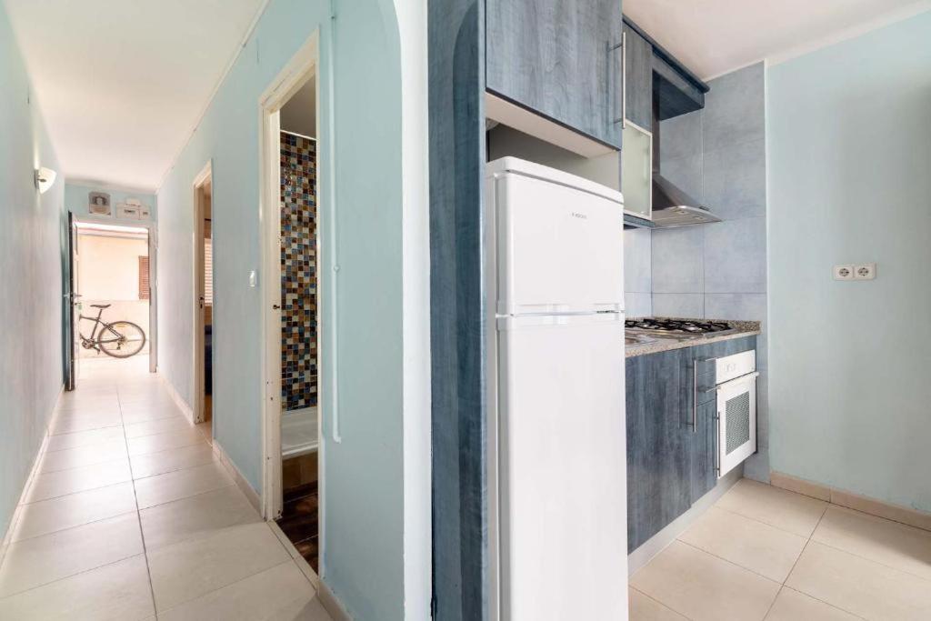 Apartamentos Denis Castelldefels Buitenkant foto