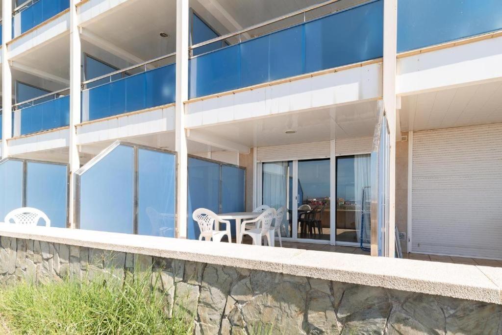Apartamentos Denis Castelldefels Buitenkant foto