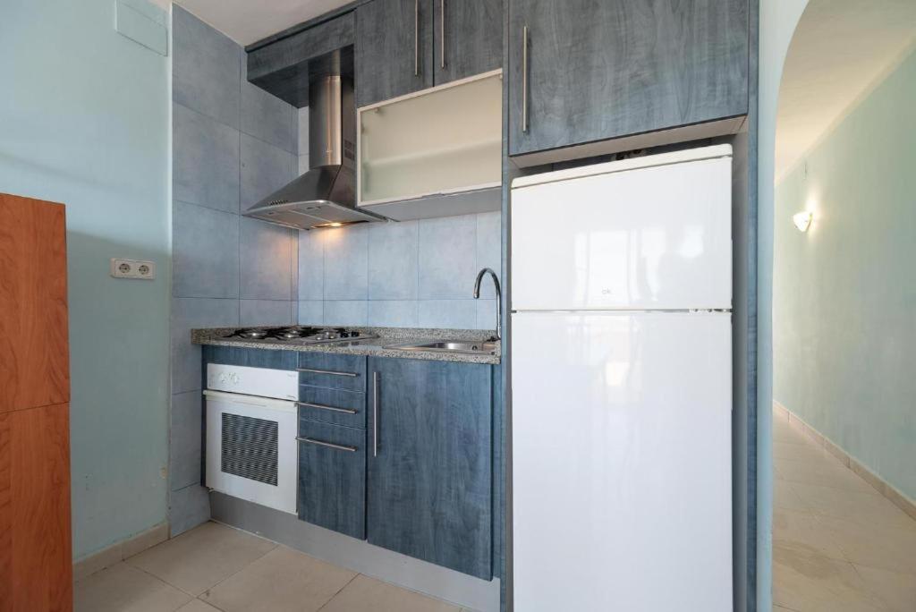 Apartamentos Denis Castelldefels Buitenkant foto